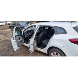 2011 Renault Megane 1.5 Diesel, manuális 6 sebességes - kulcs nincs! - kizárólag bontásra!