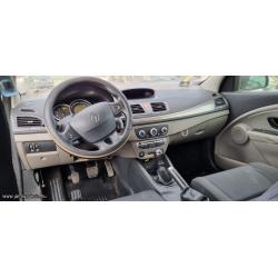 2011 Renault Megane 1.5 Diesel, manuális 6 sebességes - kulcs nincs! - kizárólag bontásra!