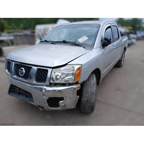 2005 Nissan Titan (USA) 5.6 LE V8 benzin, 5 sebességes automata - kulcs nincs! - kizárólag bontásra!