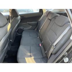 2011 Hyundai I30 CW 1.6 dízel, 6 sebességes mechanikus váltó, kulcs nélkül - kizárólag bontásra