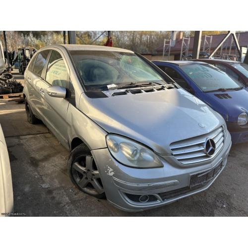 2005 Mercedes B200 cdi, 6 sebességes mechanikus váltó, kulcs nélkül - kizárólag bontásra